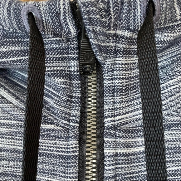 Lululemon Hooded Define Jacket Nulu - Picture 4 of 7